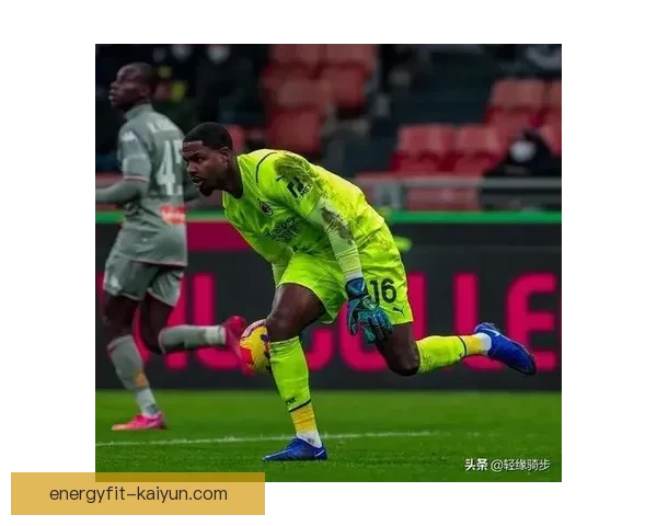 特奥持续稳定的边路输出助力球队争取更高排名